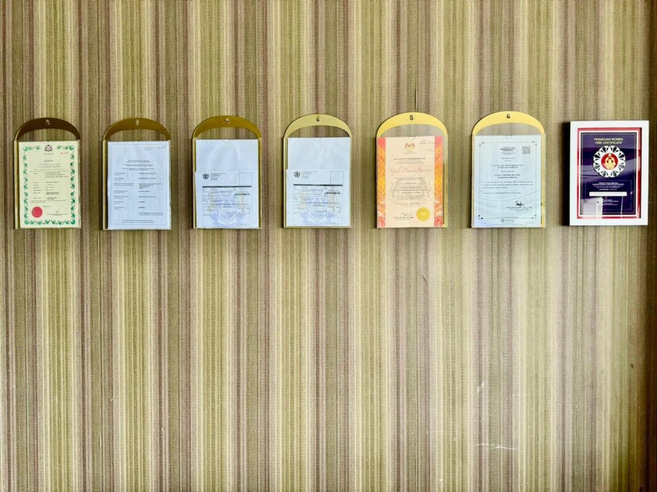 Chariton Hotel Nusa Bestari Джохор-Бару Экстерьер фото