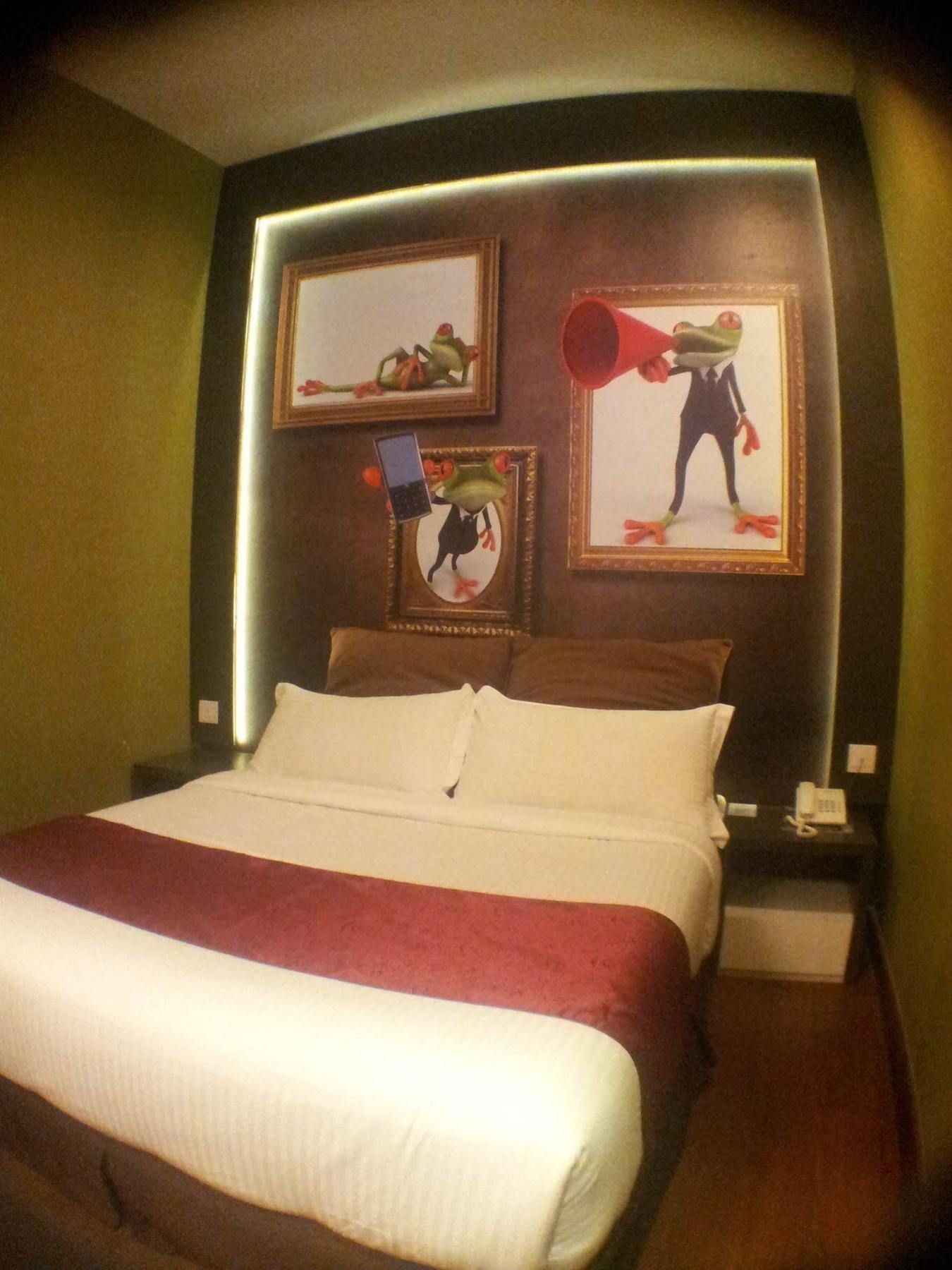 Chariton Hotel Nusa Bestari Джохор-Бару Экстерьер фото