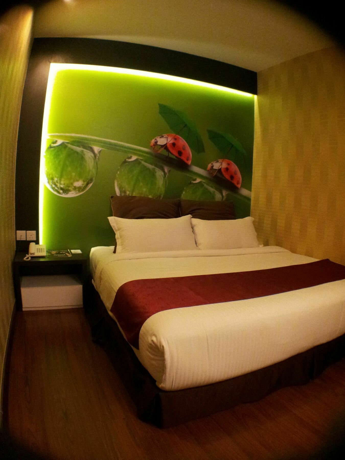 Chariton Hotel Nusa Bestari Джохор-Бару Экстерьер фото